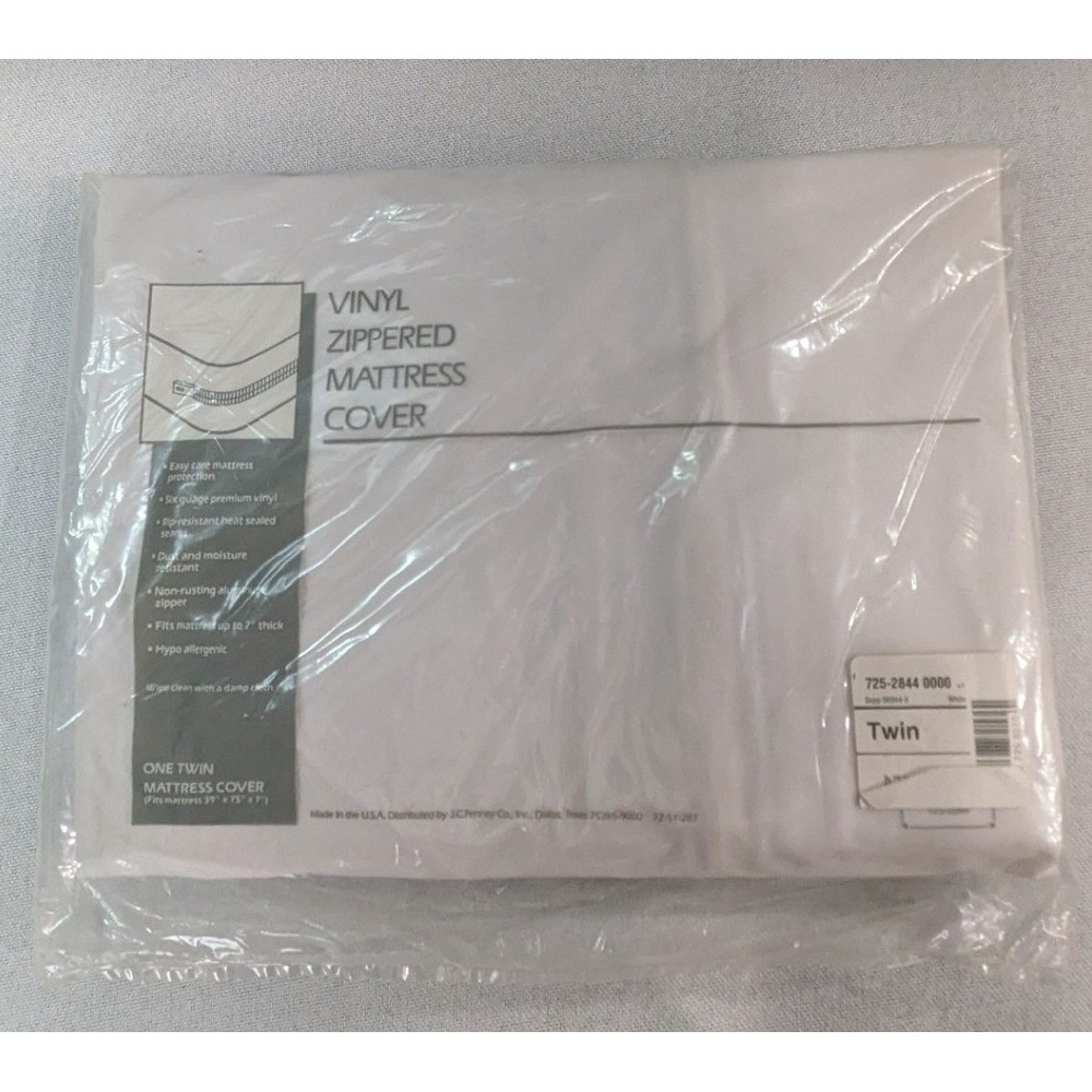 JCPenney Mattress Cover Twin White New Vinyl Zippered Dust Moisture Resistant